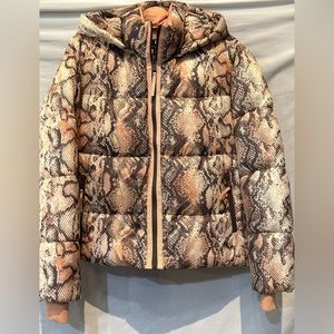 NEW - Gorgeous G by Giuliana Black Label Reptile Pattern Puffer Jacket
